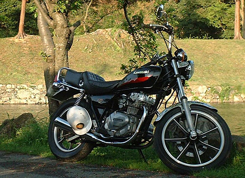 Z250ltd twin 純正タンク